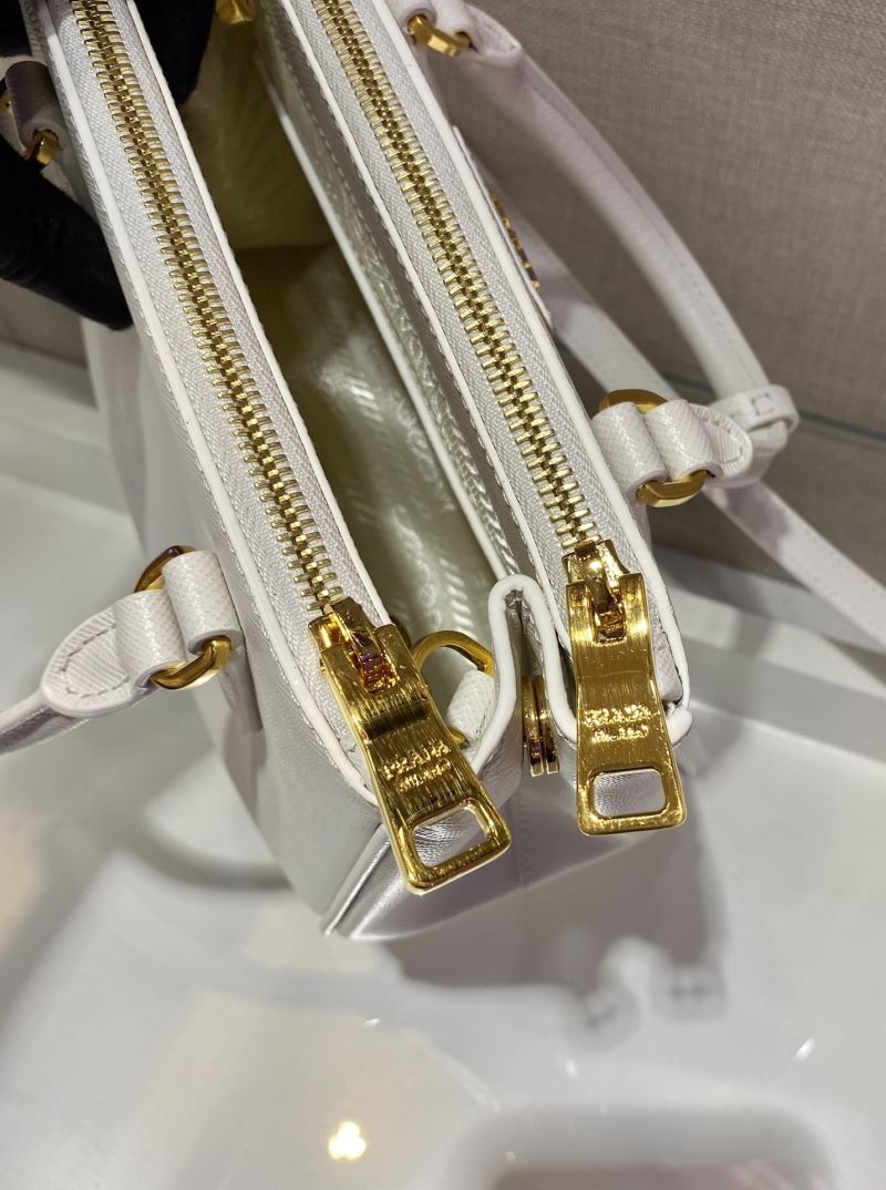 Pra*a top handle bags